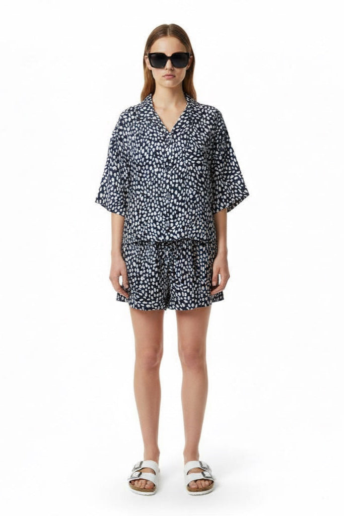 CROPPED HAWAIIAN SHIRT Cheetah Dots Navy - BANANATIME